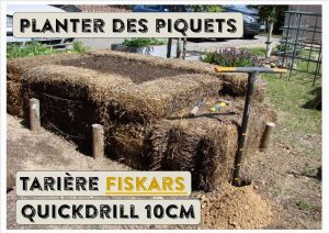 Planter des piquets avec la tarière Quikdrill de chez FISKARS - DZprod Jardin (outils en prêt)
